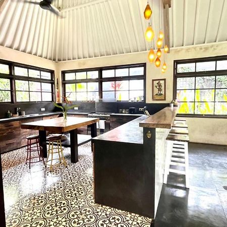 Holiday Beautiful Villa 4 Bedroom Garden View Canggu Exterior foto