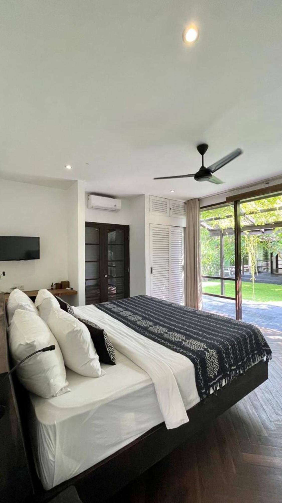 Holiday Beautiful Villa 4 Bedroom Garden View Canggu Exterior foto